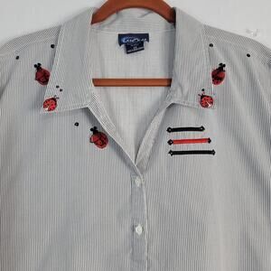 Las Olas Striped Lady Bug Embroidered Appliqué Button Up Top size 2X white black